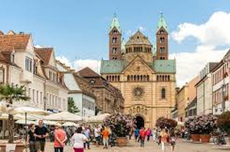 5* DELUXE AMADEUS CARA NEHİR GEMİSİ İLE “YILBAŞI” REN NEHRİ 