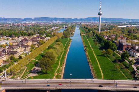 5* DELUXE AMADEUS CARA NEHİR GEMİSİ İLE “YILBAŞI” REN NEHRİ 