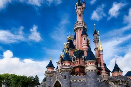 Görkemli Paris & Disneyland Turu - 3 Gece - SunExpress  İle - İzmir Hareketli - Tüm Turlar ve Disneyland Çift Park  Bileti Dahil - 1.Ara Tatil Özel