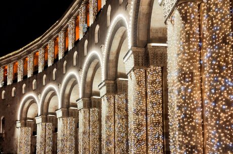 İzmir Çıkışlı Uçaklı Gürcistan Ermenistan Turu 6 Gece