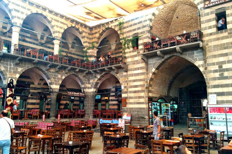 İzmir Çıkışlı Uçaklı Butik Mardin Turu 2 Gece