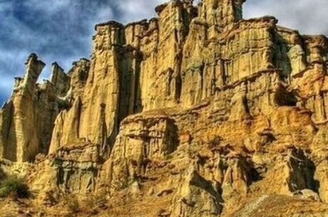 UŞAK ULUBEY KANYONU KULADOKYA (Kula Evleri)